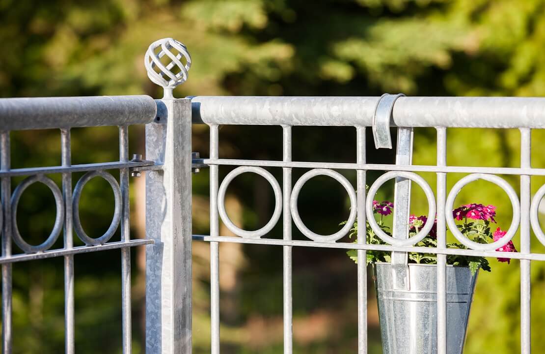 Ringhiera per balcone Belluno realizzata in metallo zincato a caldo