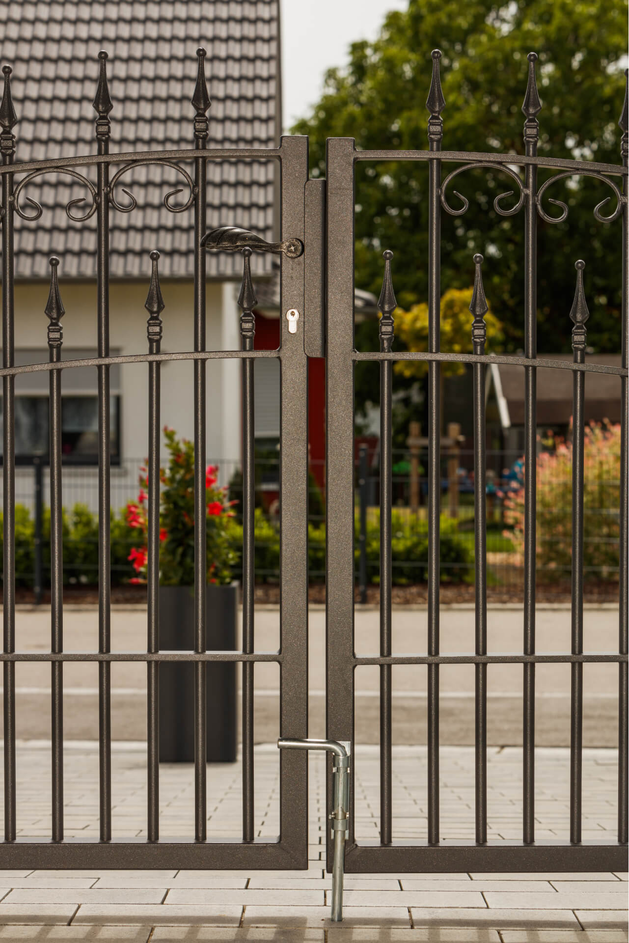 Hoftor Lugano | Pulverbeschichtet anthrazit